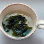 玉ねぎとわかめのスープ-1